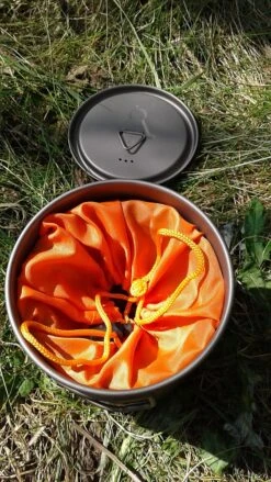 Toaks Titanium Backpacking Wood Burning Stove (small) -Firesettle Camp Shop 20170910 134937