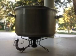 MSR WhisperLite -Firesettle Camp Shop whisperlite with 6L large pot